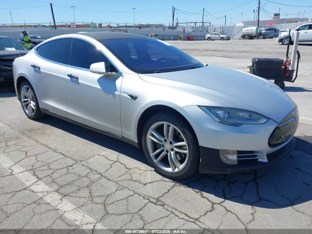 Продаж на аукціоні авто 2013 Tesla Model S, vin: 5YJSA1AC7DFP10802, номер лоту: 45706801