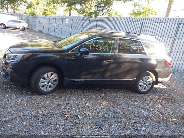 Продаж на аукціоні авто 2018 Subaru Outback 2.5i Premium, vin: 4S4BSACC4J3354078, номер лоту: 45706816