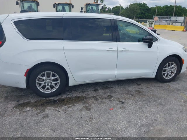 Aukcja sprzedaży 2024 Chrysler Pacifica Touring L, vin: 2C4RC1BG8RR182225, numer aukcji: 45706843