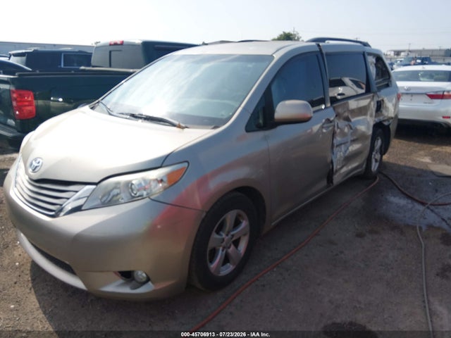 2015 Toyota Sienna Le 8 Passenger მანქანა იყიდება აუქციონზე, vin: 5TDKK3DC5FS631387, აუქციონის ნომერი: 45706913