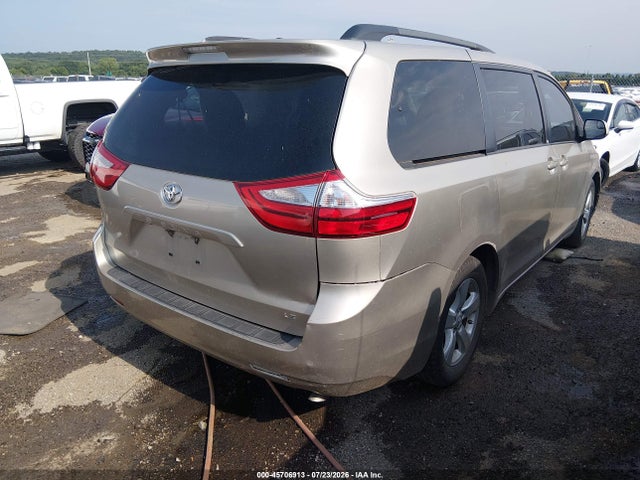 2015 Toyota Sienna Le 8 Passenger მანქანა იყიდება აუქციონზე, vin: 5TDKK3DC5FS631387, აუქციონის ნომერი: 45706913