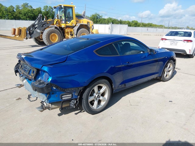 Ford Mustang Ecoboost 2018 1FA6P8TH1J5118977 Image 4