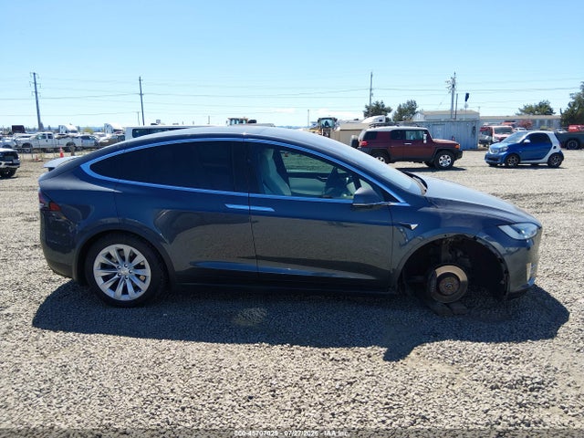5YJXCDE29LF266405 Tesla Model X Long Range Dual Motor All-wheel Drive/long Range Plus Dual Motor All-wheel Drive