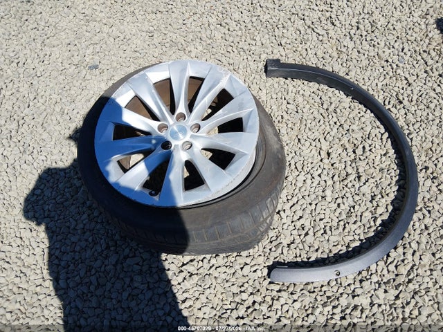5YJXCDE29LF266405 Tesla Model X Long Range Dual Motor All-wheel Drive/long Range Plus Dual Motor All-wheel Drive