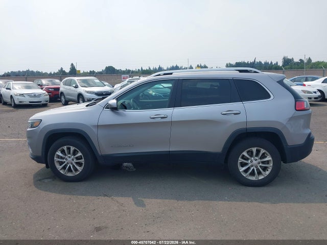 45707042 :رقم المزاد ، 1C4PJMCB1KD486670 vin ، 2019 Jeep Cherokee Latitude 4x4 مزاد بيع