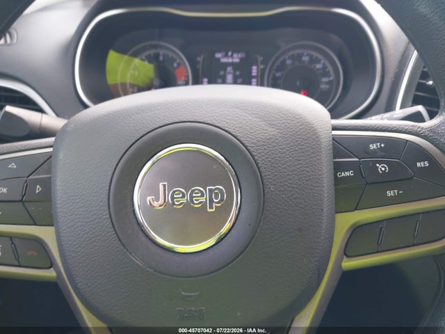 45707042 :رقم المزاد ، 1C4PJMCB1KD486670 vin ، 2019 Jeep Cherokee Latitude 4x4 مزاد بيع