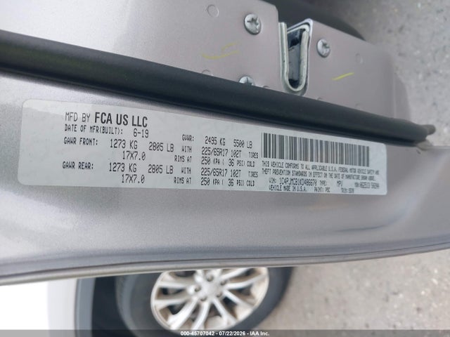 45707042 :رقم المزاد ، 1C4PJMCB1KD486670 vin ، 2019 Jeep Cherokee Latitude 4x4 مزاد بيع