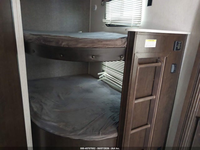 45707052 :رقم المزاد ، 5SFPB3125KE402500 vin ، 2019 Heartland Rv Pioneer مزاد بيع