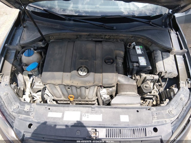 2013 Volkswagen Passat 2.5l Se მანქანა იყიდება აუქციონზე, vin: 1VWBH7A35DC128044, აუქციონის ნომერი: 45707079