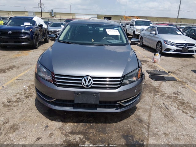 2013 Volkswagen Passat 2.5l Se მანქანა იყიდება აუქციონზე, vin: 1VWBH7A35DC128044, აუქციონის ნომერი: 45707079