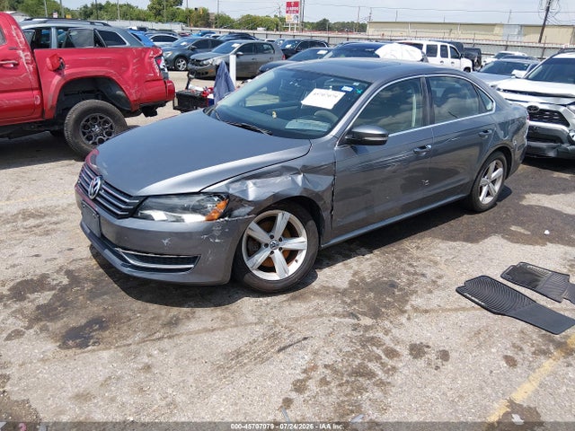 2013 Volkswagen Passat 2.5l Se მანქანა იყიდება აუქციონზე, vin: 1VWBH7A35DC128044, აუქციონის ნომერი: 45707079