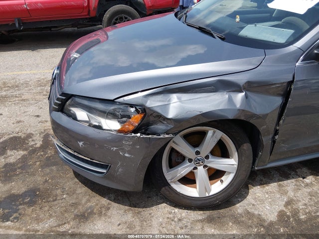 2013 Volkswagen Passat 2.5l Se მანქანა იყიდება აუქციონზე, vin: 1VWBH7A35DC128044, აუქციონის ნომერი: 45707079