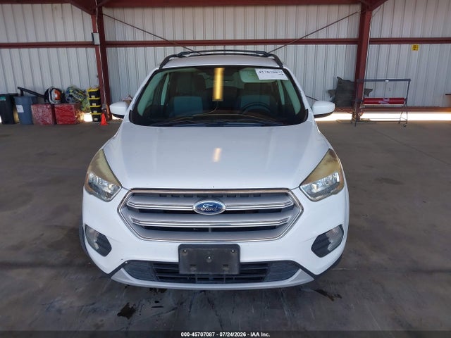 1FMCU9GD3JUA97876 Ford ESCAPE SE