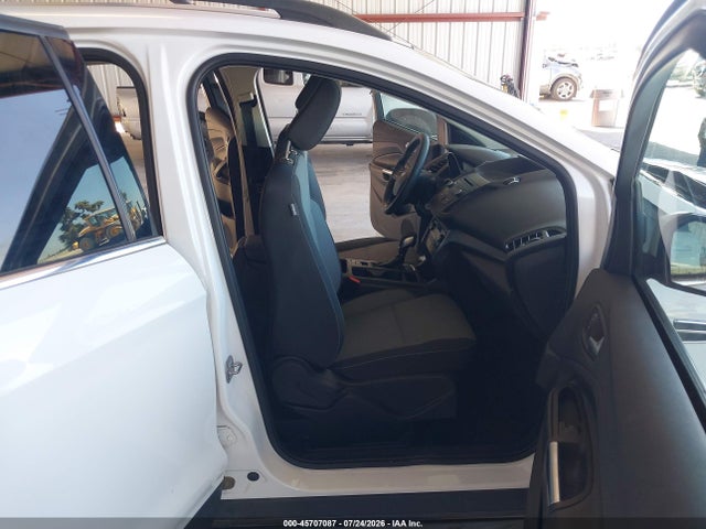 1FMCU9GD3JUA97876 Ford ESCAPE SE