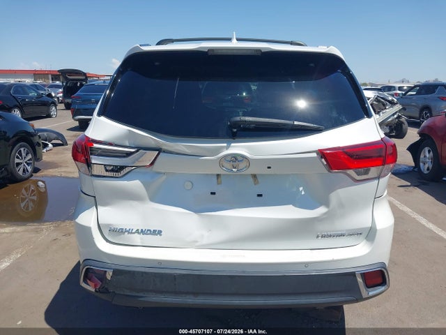 Toyota Highlander Limited Platinum 2018 5TDDZRFH8JS898726 Image 16