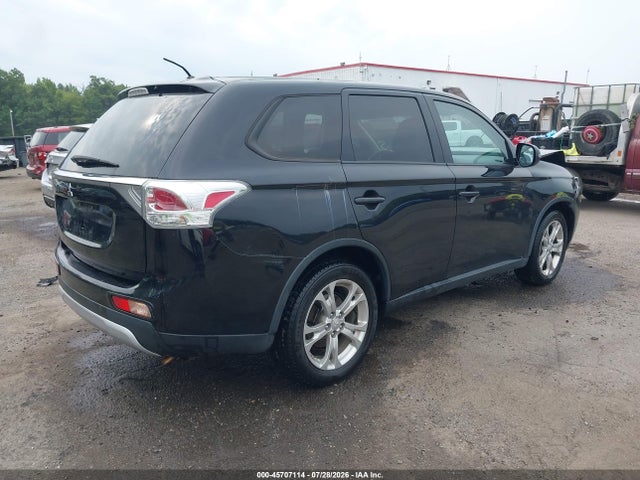 2015 Mitsubishi Outlander Se მანქანა იყიდება აუქციონზე, vin: JA4AD3A30FZ012408, აუქციონის ნომერი: 45707114