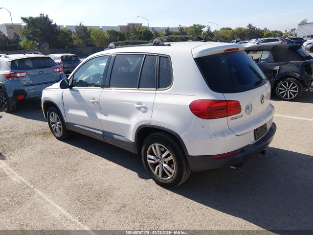 WVGAV3AX8EW530784 Volkswagen TIGUAN S