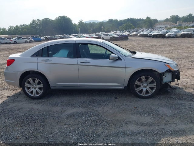45707188 :رقم المزاد ، 1C3CCBBGXCN210384 vin ، 2012 Chrysler 200 Touring مزاد بيع