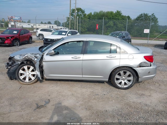 45707188 :رقم المزاد ، 1C3CCBBGXCN210384 vin ، 2012 Chrysler 200 Touring مزاد بيع