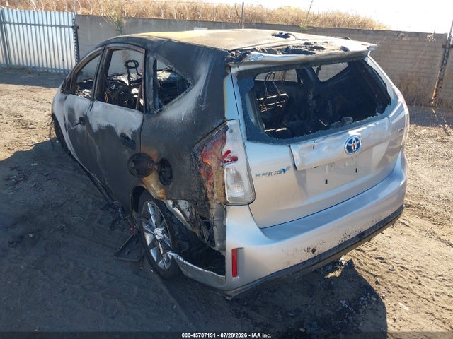 Toyota Prius V Five 2015 JTDZN3EU4FJ025766 Image 3