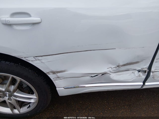 45707213 :رقم المزاد ، WA1LFAFP8EA063512 vin ، 2014 Audi Q5 2.0t Premium مزاد بيع