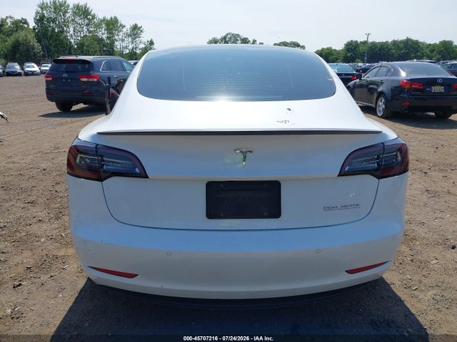 2022 Tesla Model 3 Performance Dual Motor All-wheel Drive მანქანა იყიდება აუქციონზე, vin: 5YJ3E1EC5NF359120, აუქციონის ნომერი: 45707216