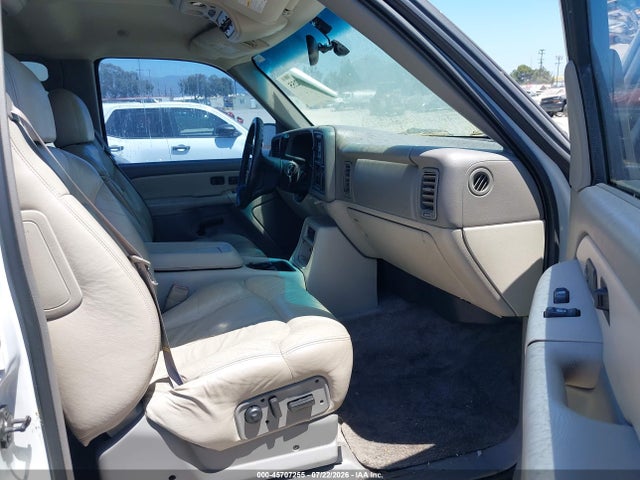 2001 Chevrolet Tahoe Lt მანქანა იყიდება აუქციონზე, vin: 1GNEC13T01R110415, აუქციონის ნომერი: 45707255