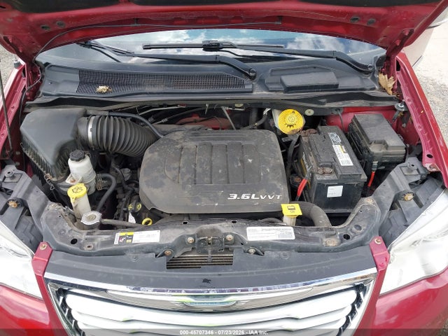 2015 Chrysler Town & Country Touring-l მანქანა იყიდება აუქციონზე, vin: 2C4RC1CG5FR721149, აუქციონის ნომერი: 45707346