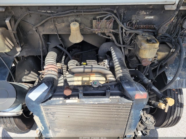 Продаж на аукціоні авто 2000 Freightliner Chassis M Line Walk-in Van, vin: 4UZA5FBC2YCG83263, номер лоту: 45707349
