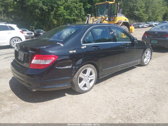 45707352 :رقم المزاد ، WDDGF8BB7AR088154 vin ، 2010 Mercedes-benz C 300 Luxury 4matic/sport 4matic مزاد بيع
