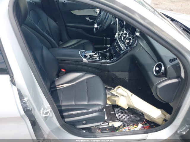 45707372 :رقم المزاد ، 55SWF4KB5GU147584 vin ، 2016 Mercedes-benz C 300 4matic مزاد بيع