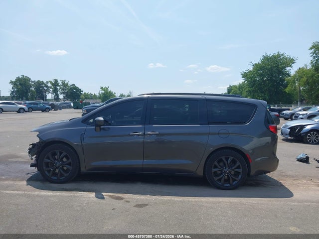 Aukcja sprzedaży 2018 Chrysler Pacifica Touring L Plus, vin: 2C4RC1EG8JR228653, numer aukcji: 45707380