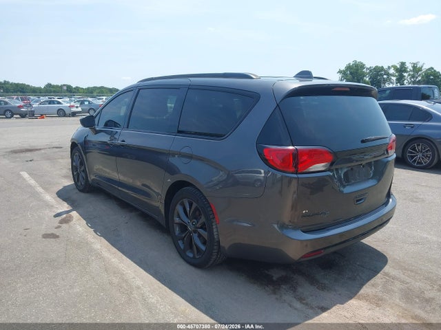 Aukcja sprzedaży 2018 Chrysler Pacifica Touring L Plus, vin: 2C4RC1EG8JR228653, numer aukcji: 45707380