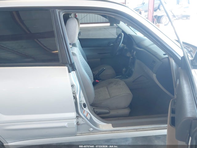 45707440 :رقم المزاد ، JF1SG65614H720652 vin ، 2004 Subaru Forester 2.5xs مزاد بيع