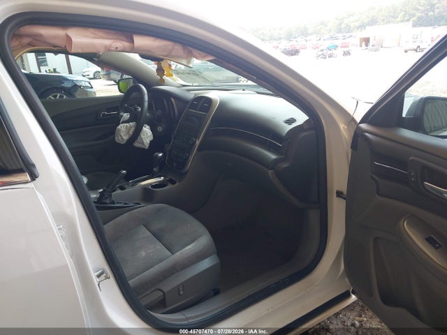 Chevrolet MALIBU LS 2015 1G11B5SL7FF298127 Image 5