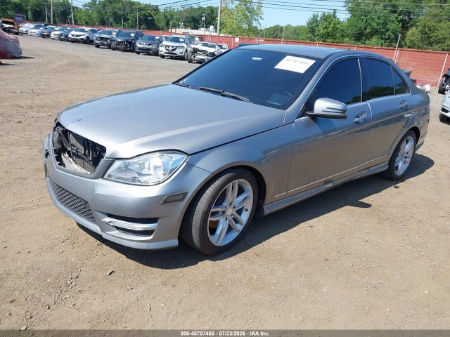 Продаж на аукціоні авто 2012 Mercedes-benz C 300 Luxury 4matic/sport 4matic, vin: WDDGF8BB7CR239349, номер лоту: 45707485