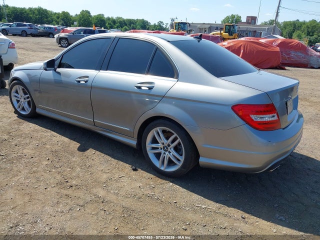 Продаж на аукціоні авто 2012 Mercedes-benz C 300 Luxury 4matic/sport 4matic, vin: WDDGF8BB7CR239349, номер лоту: 45707485