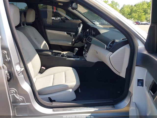 Продаж на аукціоні авто 2012 Mercedes-benz C 300 Luxury 4matic/sport 4matic, vin: WDDGF8BB7CR239349, номер лоту: 45707485