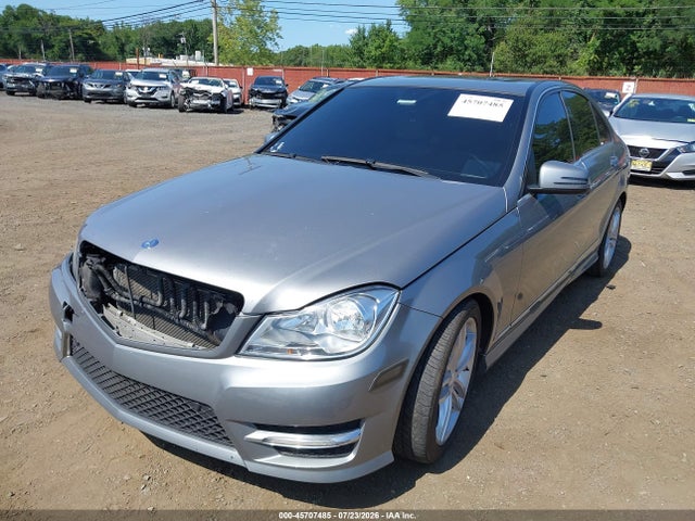 Продаж на аукціоні авто 2012 Mercedes-benz C 300 Luxury 4matic/sport 4matic, vin: WDDGF8BB7CR239349, номер лоту: 45707485
