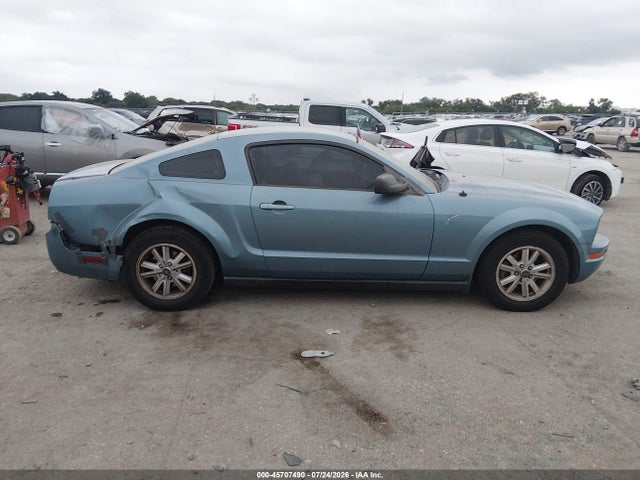Продажа на аукционе авто 2006 Ford Mustang V6, vin: 1ZVFT80NX65256327, номер лота: 45707490