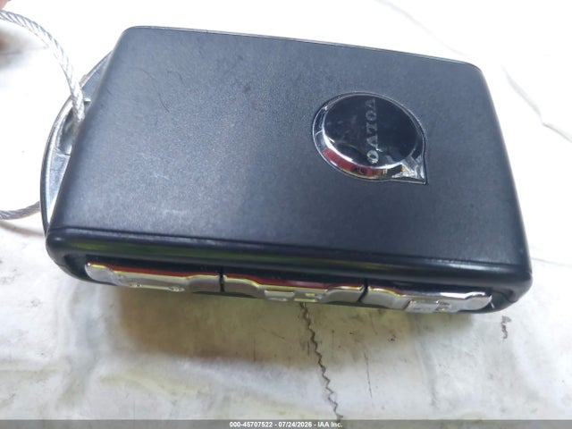 Volvo Xc60 B5 Plus 2026 YV4M12RC3T1426803 Image 11