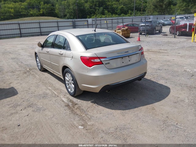 Chrysler 200 Touring 2014 1C3CCBBG3EN195522 Image 3