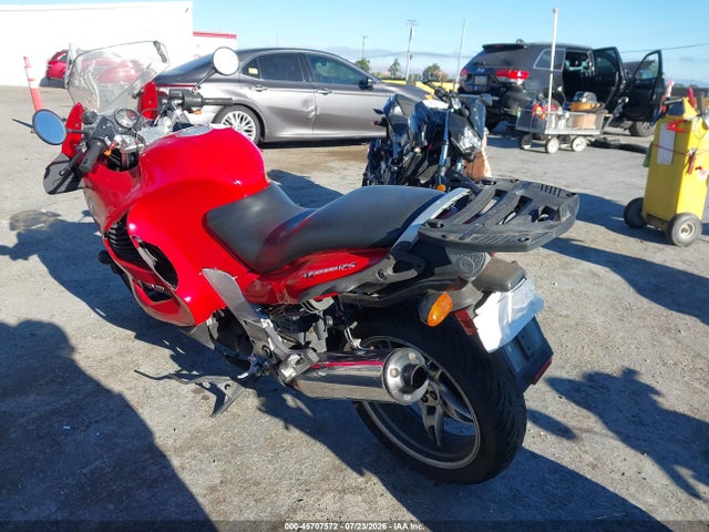 45707572 :رقم المزاد ، WB10554A3WZA51093 vin ، 1998 Bmw K1200 Rs مزاد بيع