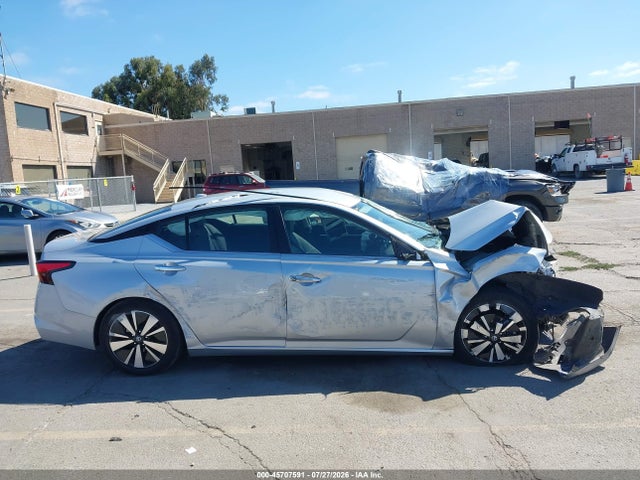 Продажа на аукционе авто 2022 Nissan Altima Sv Fwd, vin: 1N4BL4DV4NN334335, номер лота: 45707591