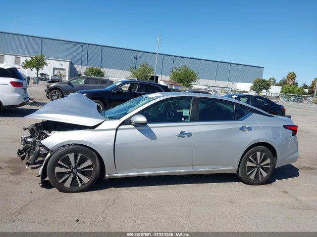 Продажа на аукционе авто 2022 Nissan Altima Sv Fwd, vin: 1N4BL4DV4NN334335, номер лота: 45707591