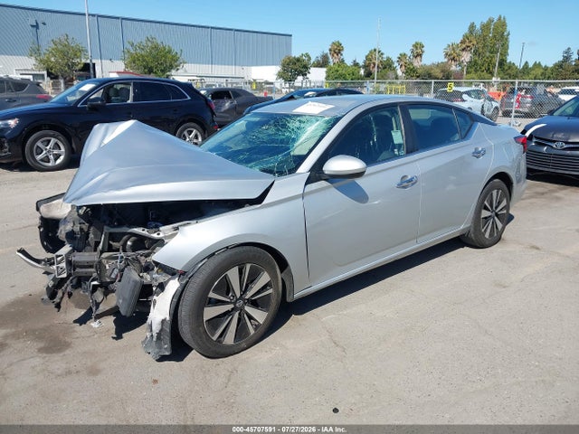 Продажа на аукционе авто 2022 Nissan Altima Sv Fwd, vin: 1N4BL4DV4NN334335, номер лота: 45707591