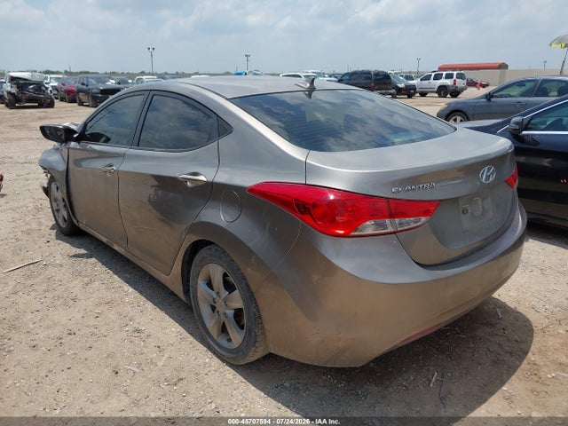 2013 Hyundai Elantra Gls მანქანა იყიდება აუქციონზე, vin: 5NPDH4AE2DH272649, აუქციონის ნომერი: 45707594