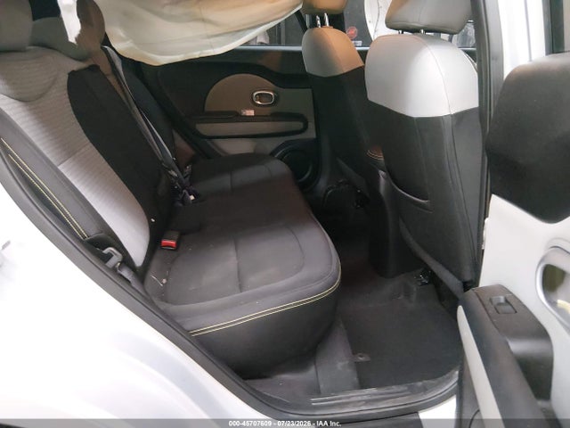 KIA SOUL + 2014 KNDJP3A53E7710701 Image 8