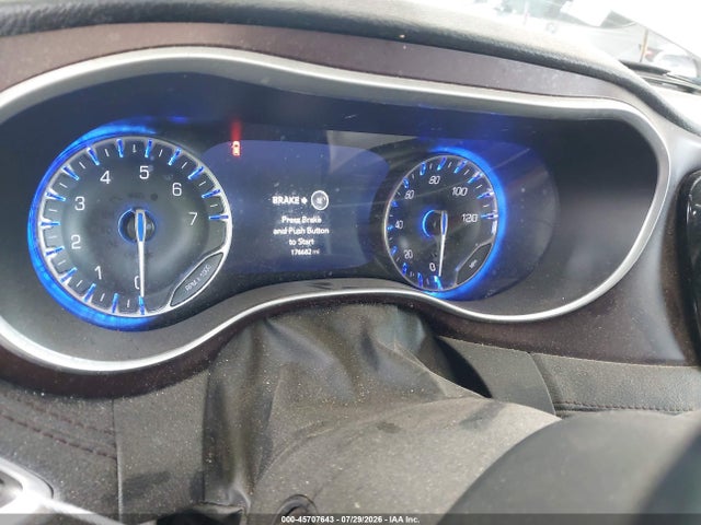 2017 Chrysler Pacifica Limited მანქანა იყიდება აუქციონზე, vin: 2C4RC1GG0HR592539, აუქციონის ნომერი: 45707643