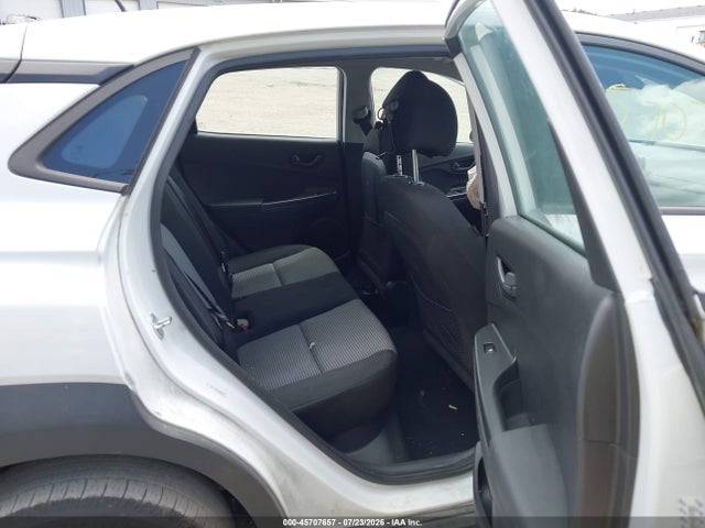 45707657 :رقم المزاد ، KM8K12AA8MU659382 vin ، 2021 Hyundai Kona Se مزاد بيع